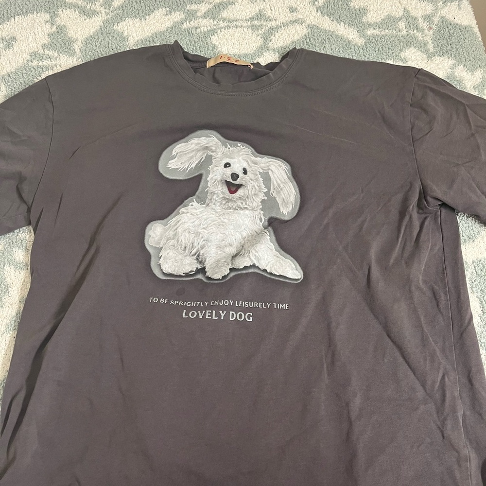 Graphic tee